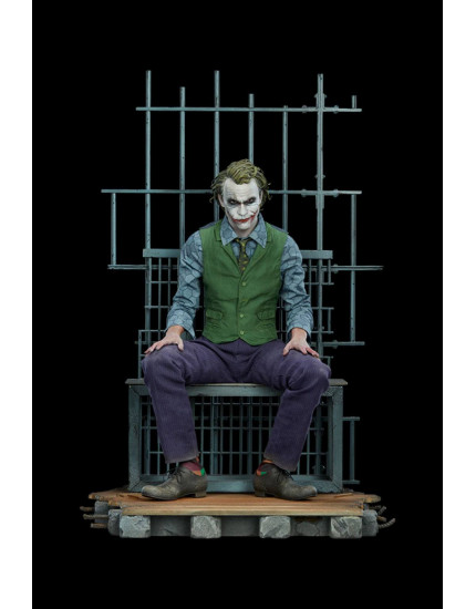 Batman The Dark Knight Premium Format socha The Joker 51 cm obrázok 1